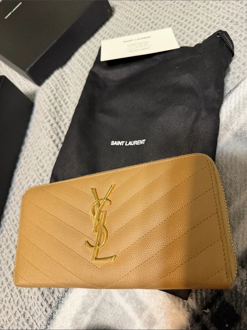 Saint Laurent Black Gift Bag and Box Set - Picture 3 of 4